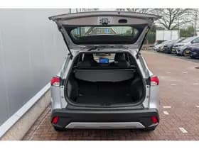 Toyota Corolla-cross thumbnail 6