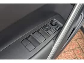 Toyota Corolla-cross thumbnail 55