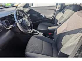 Toyota Yaris-cross thumbnail 36