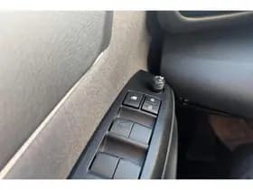 Toyota Yaris-cross thumbnail 44