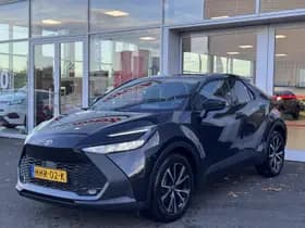 Toyota C-hr thumbnail 3