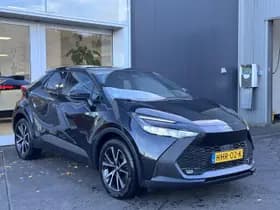 Toyota C-hr thumbnail 4