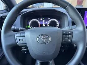 Toyota C-hr thumbnail 35