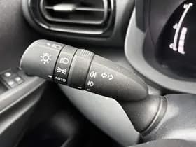 Toyota Yaris-cross thumbnail 57