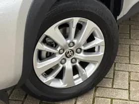 Toyota Yaris-cross thumbnail 17