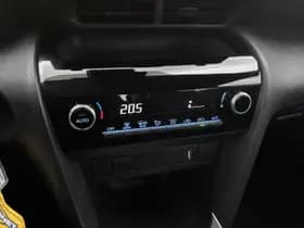 Toyota Yaris-cross thumbnail 4