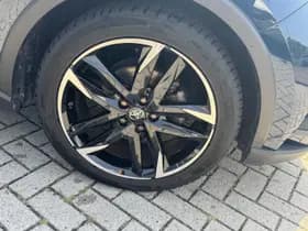 Toyota C-hr thumbnail 7