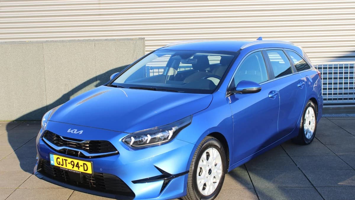 Kia Ceed-sportswagon — foto 1