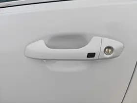 Kia Stonic thumbnail 33