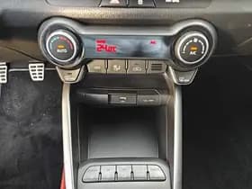 Kia Stonic thumbnail 38