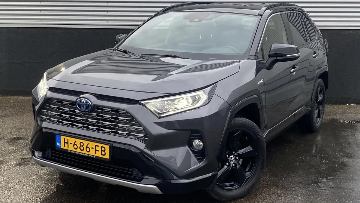 Toyota Rav4 — foto 1