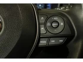 Toyota Corolla-cross thumbnail 19