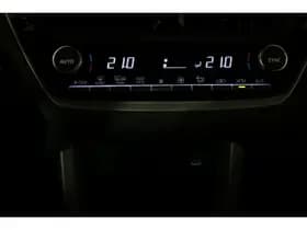 Toyota Corolla-cross thumbnail 20