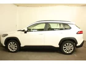 Toyota Corolla-cross thumbnail 3