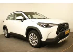 Toyota Corolla-cross thumbnail 10