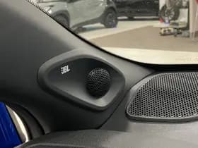 Toyota Yaris thumbnail 16