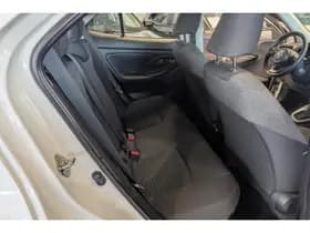 Toyota Yaris-cross thumbnail 8