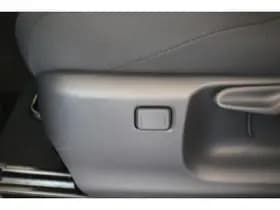 Toyota Corolla-cross thumbnail 18