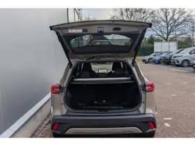 Toyota Corolla-cross thumbnail 9