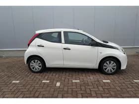 Toyota Aygo thumbnail 13