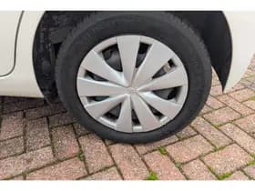 Toyota Aygo thumbnail 32