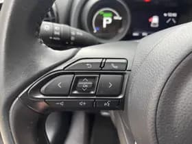 Toyota Yaris thumbnail 12