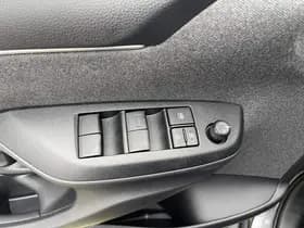 Toyota Yaris thumbnail 45