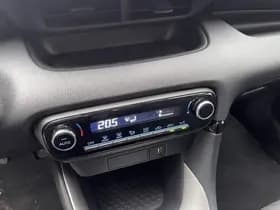 Toyota Yaris thumbnail 48