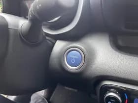 Toyota Yaris thumbnail 52