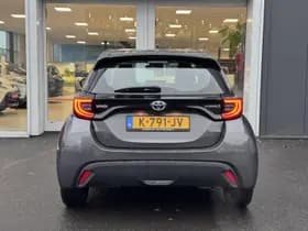 Toyota Yaris thumbnail 7
