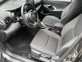 Toyota Yaris thumbnail 8