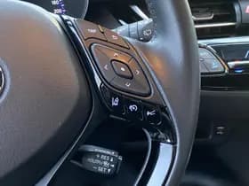Toyota C-hr thumbnail 23