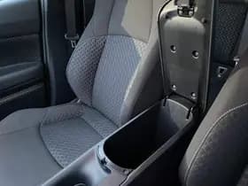 Toyota C-hr thumbnail 80