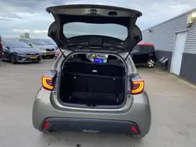 Toyota Yaris thumbnail 13