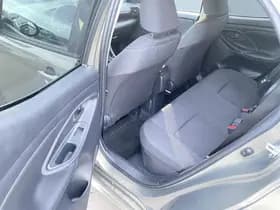 Toyota Yaris thumbnail 65