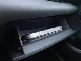 Toyota Yaris thumbnail 81