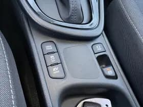 Toyota Yaris thumbnail 37