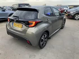 Toyota Yaris thumbnail 8