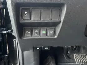 Nissan Qashqai thumbnail 4