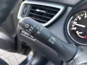 Nissan Qashqai thumbnail 54