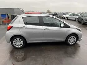 Toyota Yaris thumbnail 62