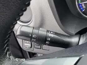 Toyota Yaris thumbnail 75