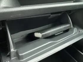 Toyota Yaris thumbnail 83