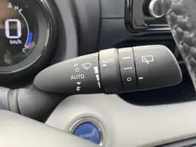 Toyota Yaris thumbnail 32