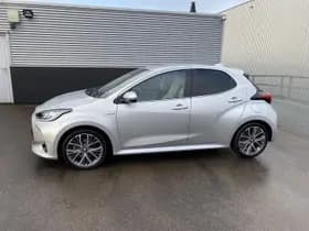 Toyota Yaris thumbnail 5