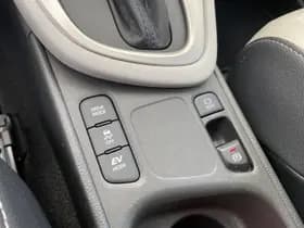 Toyota Yaris thumbnail 42