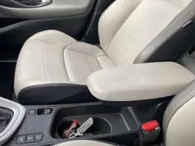 Toyota Yaris thumbnail 43