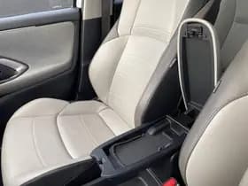 Toyota Yaris thumbnail 98