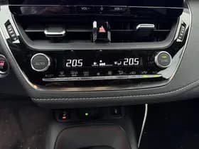 Toyota Corolla-touring-sports thumbnail 44