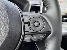 Toyota Corolla-cross thumbnail 14